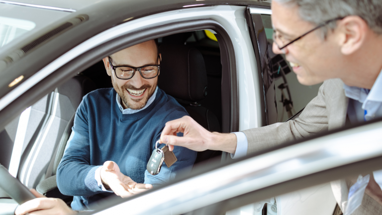 carspector gebrauchtwagencheck prüfen auto vor dem kauf prüfen lassen checken zertifiziert deutschlandweit gutachten für gebrauchtwagen sicherheit beim autokauf