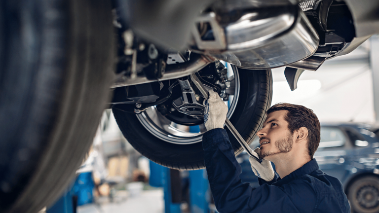 Stoßdämpfer oder Querlenker defekt erkennen