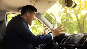 Aggressive Fahrweise: Diese Folgen hat sie wirklich für Auto, Gesundheit und Geldbeutel