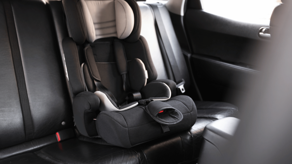 Isofix im Auto: Worauf Eltern beim Kauf achten sollten